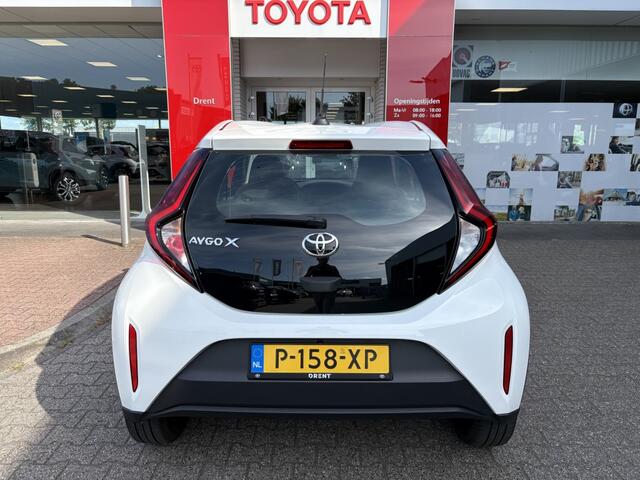 Toyota AYGO 1.0 VVT-i MT Play | Apple CarPlay Android Auto | DAB | Elektr. r