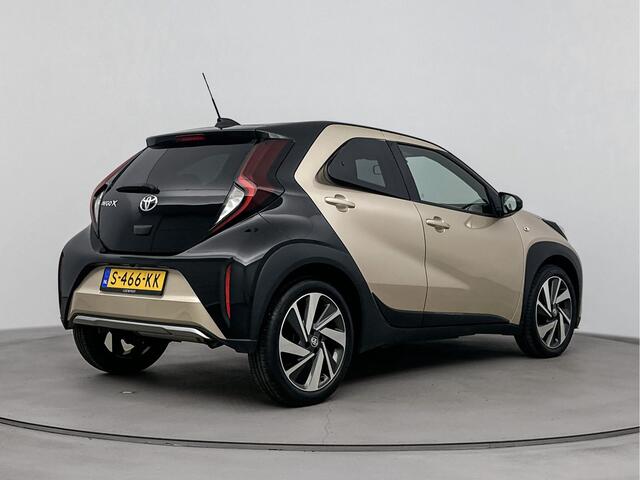 Toyota AYGO X 1.0 VVT-i MT Envy | Apple Carplay/Android Auto | Metaallak | Lichtmetalen Velgen | Navigatie |