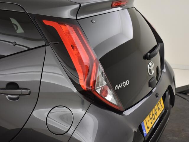 Toyota AYGO 1.0 VVT-i x-joy | Climate Controll | Carplay | Camera