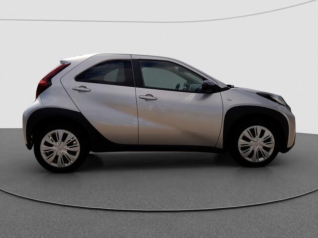 Toyota AYGO X 1.0 VVT-i MT Play | CarPlay\Android Auto | Camera |