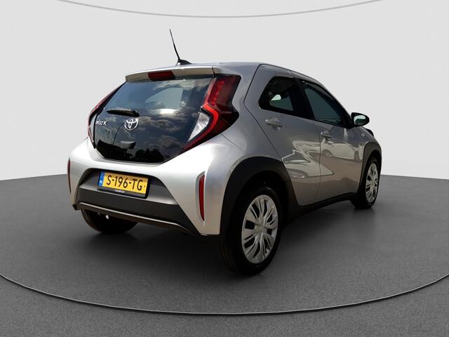 Toyota AYGO X 1.0 VVT-i MT Play | CarPlay\Android Auto | Camera |