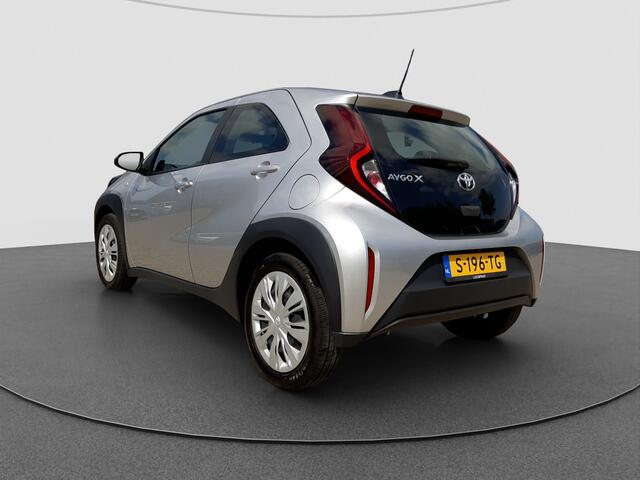 Toyota AYGO X 1.0 VVT-i MT Play | CarPlay\Android Auto | Camera |