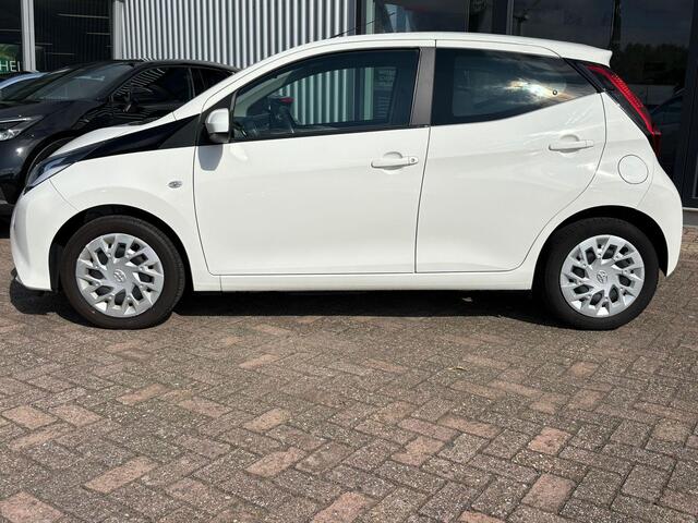Toyota AYGO 1.0 VVT-i x-play