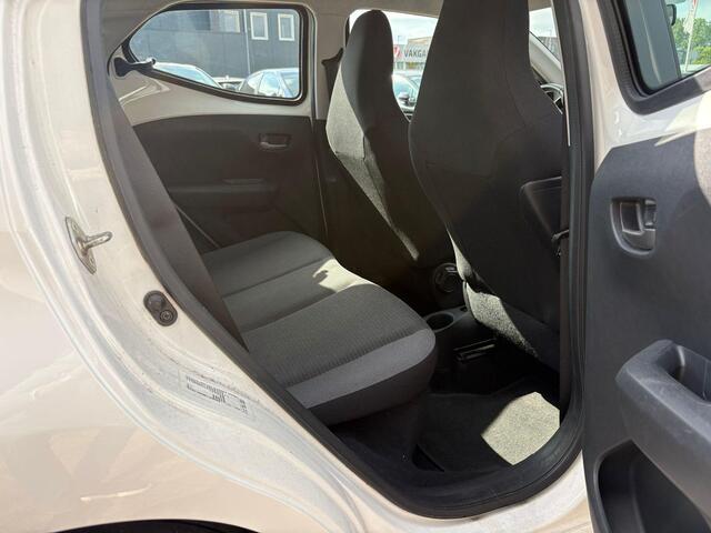 Toyota AYGO 1.0 VVT-i x-play