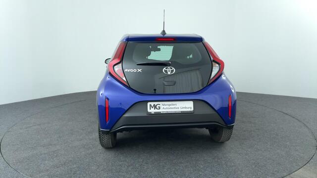 Toyota AYGO X 1.0 VVT-i MT Play / P.cam / All-season banden / Apple-Android auto