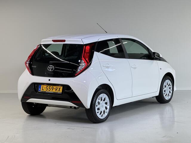 Toyota AYGO 1.0 VVT-i x-play | Camera | Carplay | Speed-limiter | Dealeronderhouden |