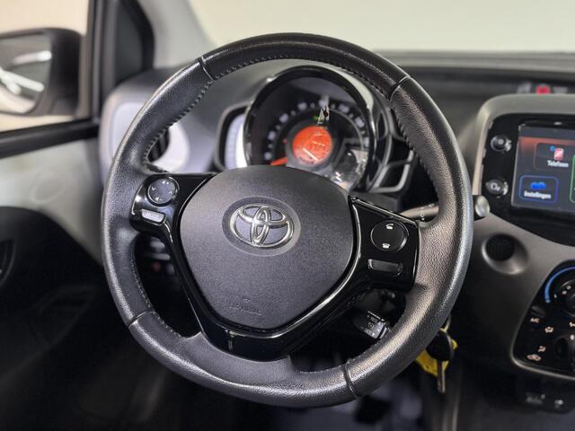 Toyota AYGO 1.0 VVT-i x-play | Camera | Carplay | Speed-limiter | Dealeronderhouden |