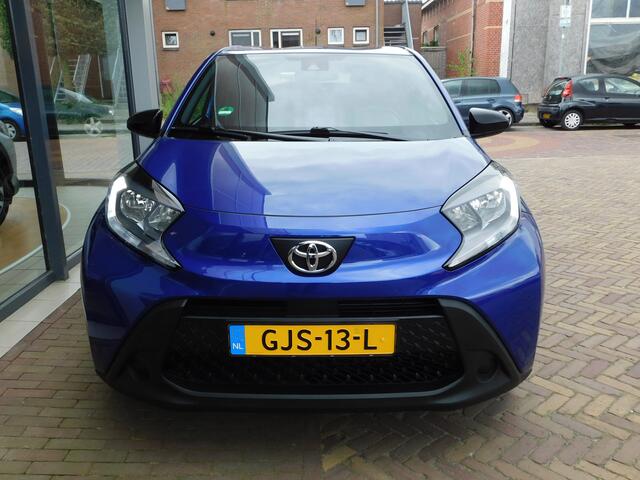 Toyota AYGO X 1.0 VVT-i MT Play