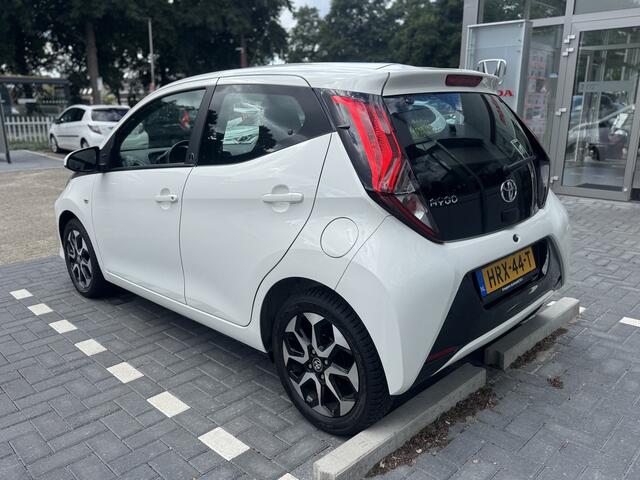 Toyota AYGO 1.0 VVT-i x-play Automaat Apple/Android, Camera, Airco, Lichtmetalen velgen , All-in Rijklaarprijs