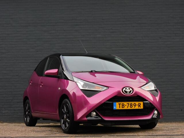 Toyota AYGO 1.0 VVT-i x-cite TOPSTAAT! CARPLAY/ANDROID! ACHTERUITRIJCAM! BLUETOOTH! CRUISE! AIRCO!LM VELGEN!