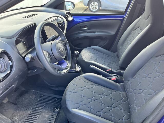 Toyota AYGO X 1.0 VVT-i MT Envy Parkeersensoren Stoelverwarming Keyless Apple Carplay Android auto