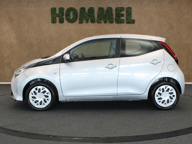 Toyota AYGO 1.0 VVT-i x-play limited - AIRCO - APPLE CARPLAY/ANDROID AUTO - BLUETOOTH TELEFOONVOORBEREIDING - ELEKTRISCHE RAMEN VOORZIJDE - LED DAGRIJVERLICHTING - MULTIFUNCTIONEEL STUURWIEL