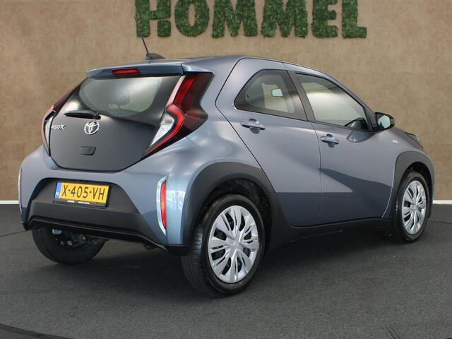Toyota AYGO X 1.0 VVT-i MT Play - ORIGINEEL NEDERLANDSE AUTO - ADAPTIEVE CRUISE CONTROL - ACHTERUITRIJCAMERA - AIRCO - APPLE CARPLAY/ANDROID AUTO - ELEKTRONISCHE RAMEN VOORZIJDE - LED DAGRIJVERLICHTING