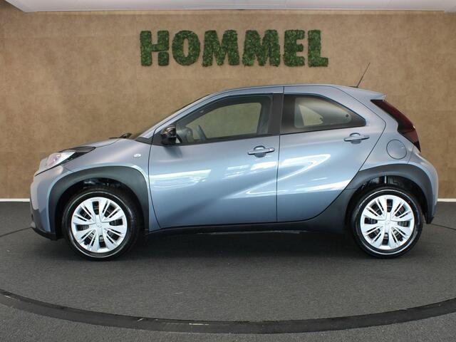 Toyota AYGO X 1.0 VVT-i MT Play - ORIGINEEL NEDERLANDSE AUTO - ADAPTIEVE CRUISE CONTROL - ACHTERUITRIJCAMERA - AIRCO - APPLE CARPLAY/ANDROID AUTO - ELEKTRONISCHE RAMEN VOORZIJDE - LED DAGRIJVERLICHTING