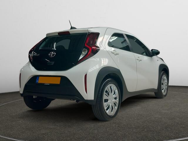 Toyota AYGO X 1.0 VVT-i MT Play Limited | Airco | DAB | Bluetooth | Stoelverwarming | Achteruitrijcamera