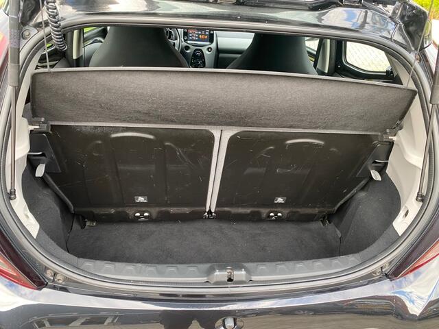 Toyota AYGO 1.0 VVT-I X-PLAY