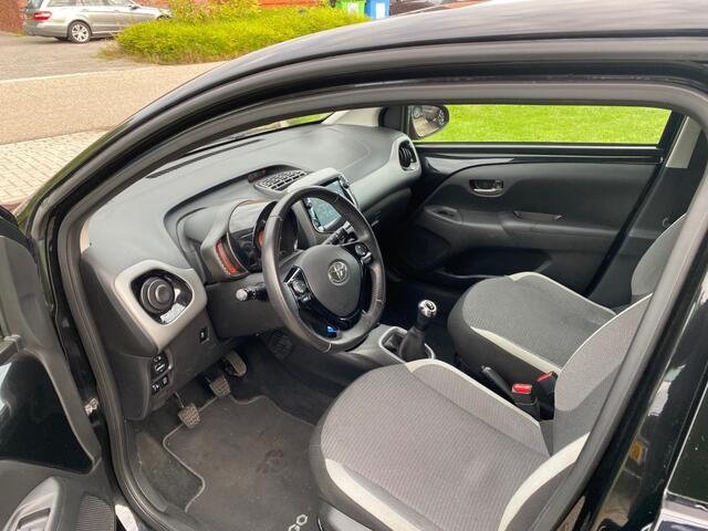 Toyota AYGO 1.0 VVT-I X-PLAY