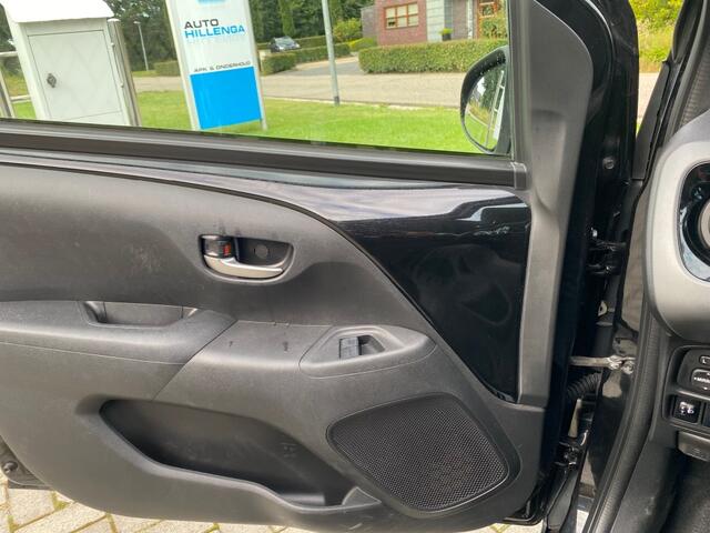 Toyota AYGO 1.0 VVT-I X-PLAY