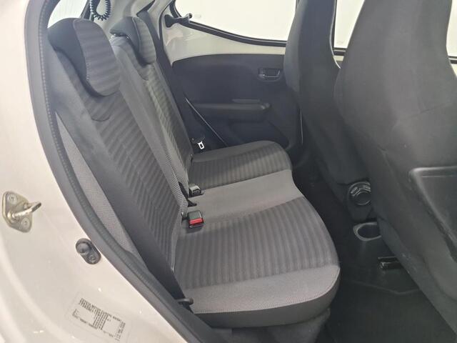 Toyota AYGO 1.0 VVT-i x-play Lim! AUT! Apk 8-2027! VERWACHT!!