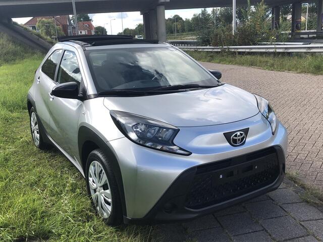 Toyota AYGO X 1.0 VVT-i S-CVT Pulse AUTOMAAT|CLIMATE|APPLE/ANDROID|SCHUIFDAK|CAMERA|DAB