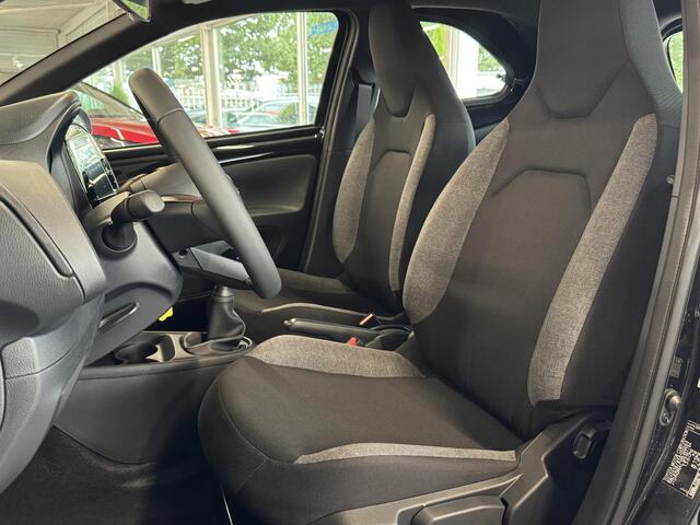 Toyota AYGO X 1.0 VVT-i MT Play