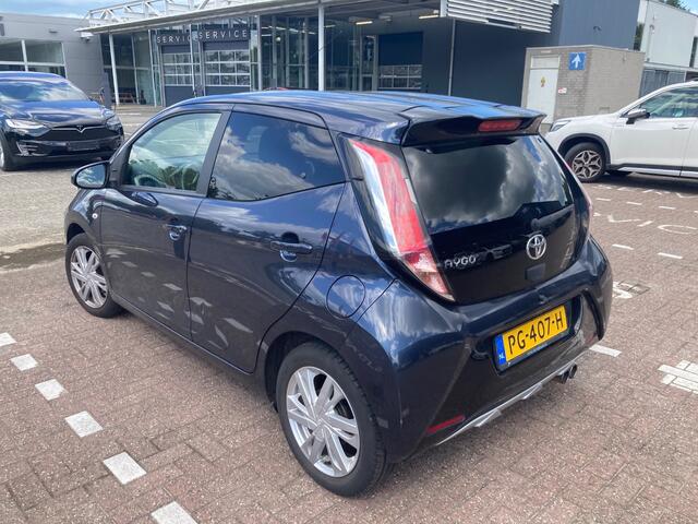 Toyota AYGO 1.0 VVT-i x-Sport, Camera! Lm Velgen! Navi! VERWACHT!!