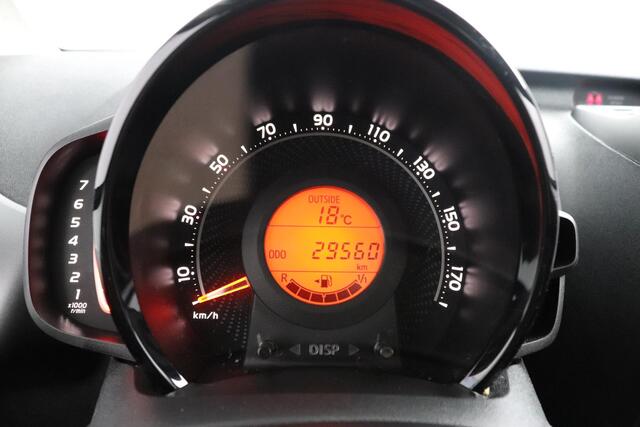 Toyota AYGO 1.0 VVT-i x-play