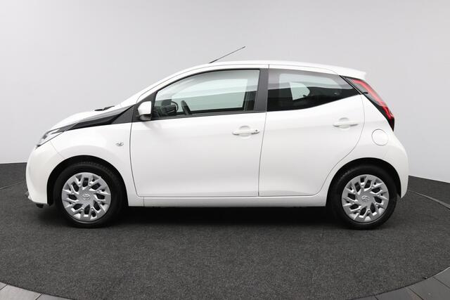 Toyota AYGO 1.0 VVT-i x-play