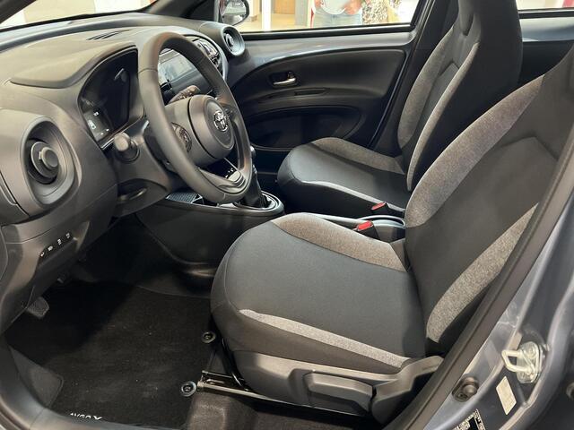 Toyota AYGO X 1.0 VVT-i MT Play