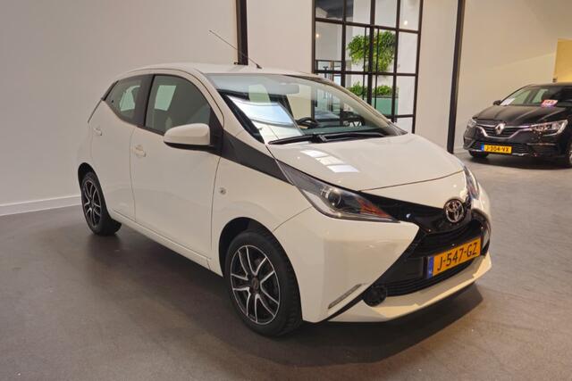 Toyota AYGO 1.0 VVT-i x-fun - Airco - LM velgen