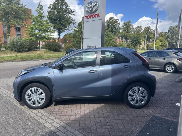 Toyota AYGO X 1.0 VVT-i MT Play