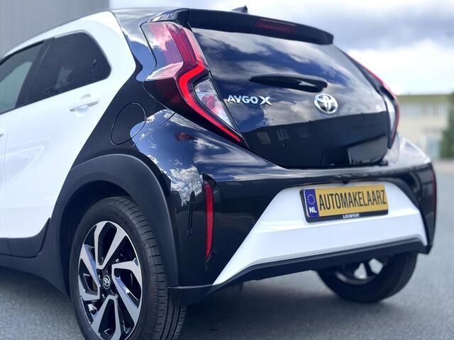 Toyota AYGO X 1.0 VVT-i MT Two-Tone | CARPLAY LANE CLIMA - ZGAN!