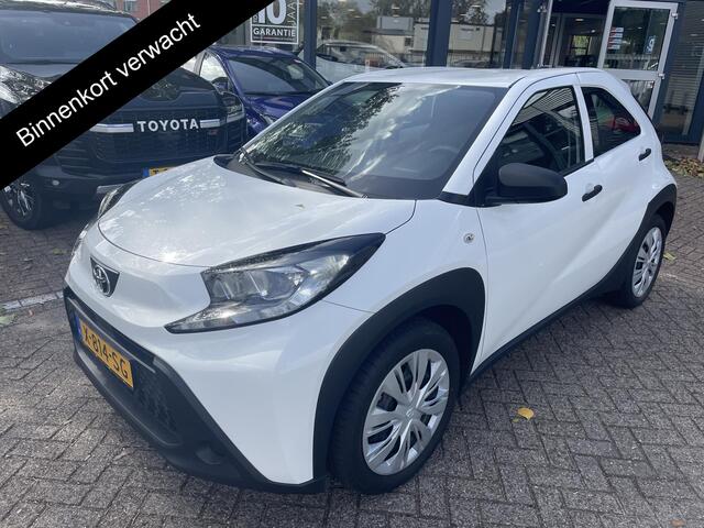 Toyota AYGO X 1.0 VVT-i MT