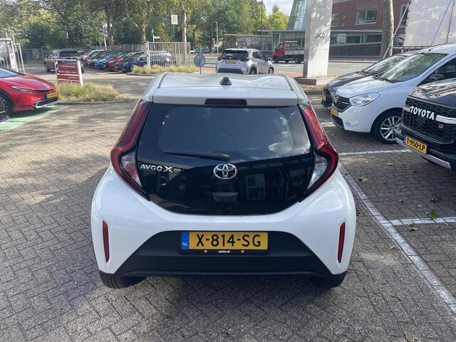 Toyota AYGO X 1.0 VVT-i MT