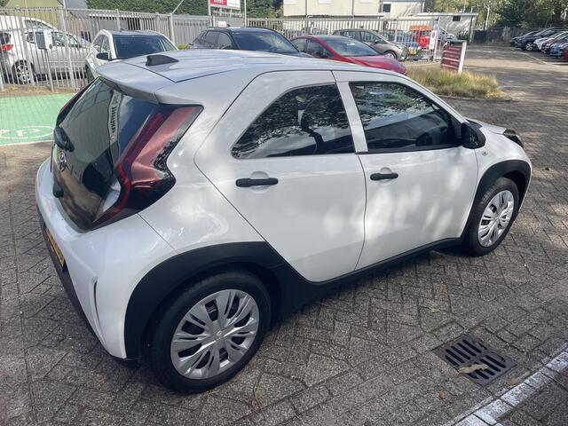 Toyota AYGO X 1.0 VVT-i MT