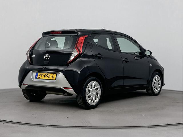Toyota AYGO 1.0 VVT-i x-play limited | Apple Carplay -/ Android Auto | Airco | Parkeercamera |