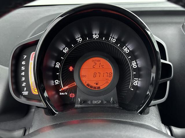 Toyota AYGO 1.0 VVT-i x-play limited | Apple Carplay -/ Android Auto | Airco | Parkeercamera |