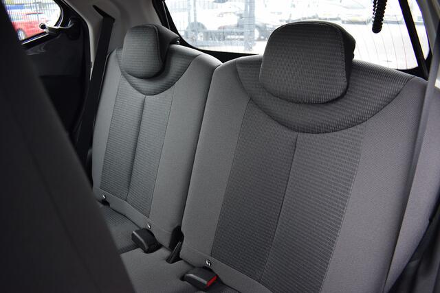 Toyota AYGO 1.0 VVT-i x-play | Apple CarPlay | Camera | Cruise | Airco