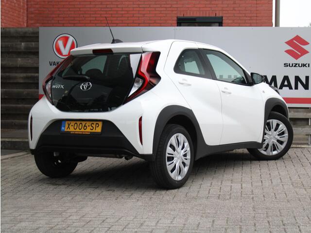 Toyota AYGO X 1.0 VVT-i MT Play Achteruitrijcamera, Airco, Cruise Control Adaptief, Apple Carplay/Android Auto