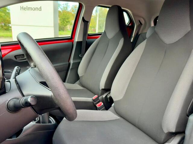 Toyota AYGO 1.0 VVT-i x-fun