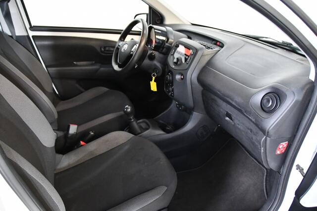 Toyota AYGO 1.0 VVT-i x-fun