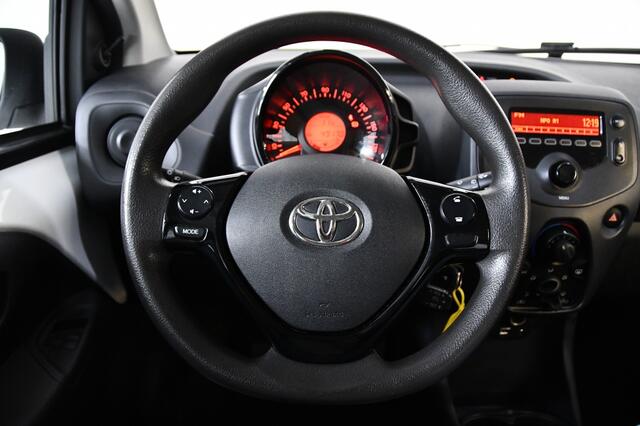 Toyota AYGO 1.0 VVT-i x-fun