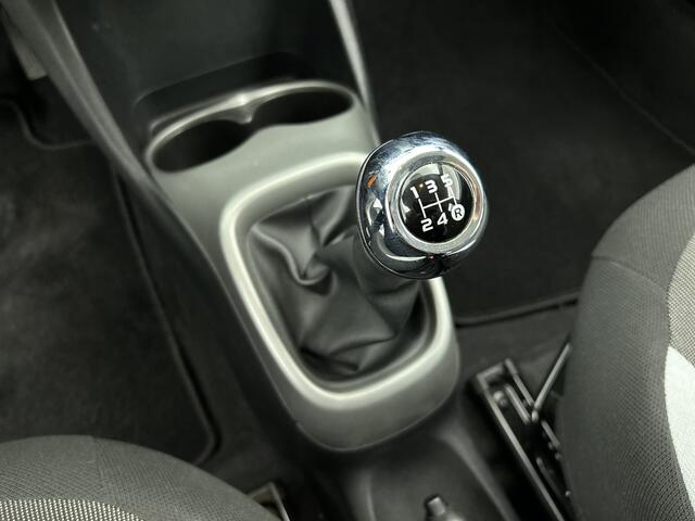 Toyota AYGO 1.0 VVT-i x-play | Dealer onderhouden | Achteruitrijcamera |