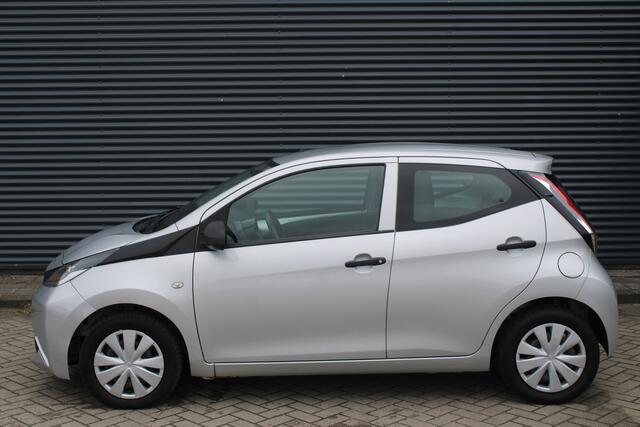 Toyota AYGO 1.0 VVT-i x-fun