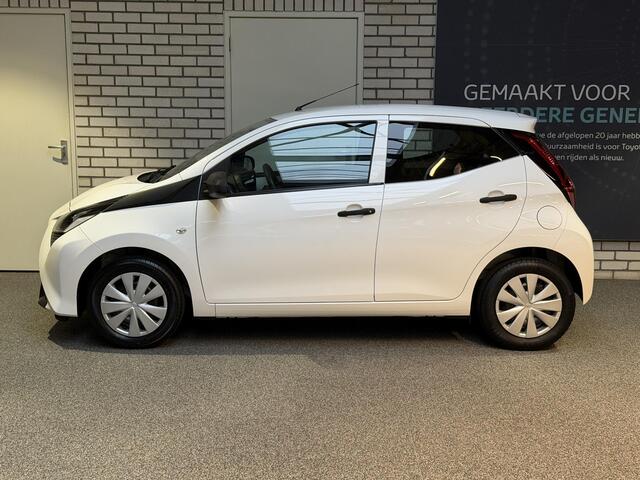 Toyota AYGO 1.0 VVT-i x-fun