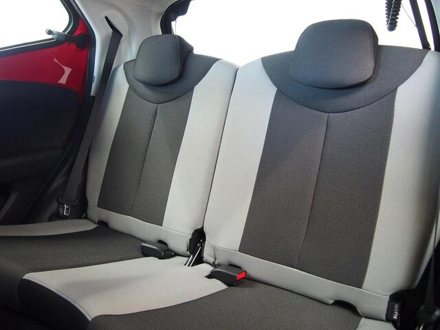 Toyota AYGO 1.0 VVT-i x-play (APK:Nieuw) Incl.garantie