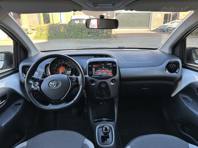 Toyota AYGO 1.0 VVT-i Automaat x-play All-in Prijs Cruise/Carplay/Airco/Camera