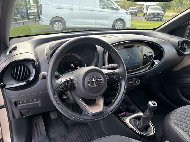 Toyota AYGO X 1.0 VVT-i MT Premium Cabrio I Two tone I All season banden