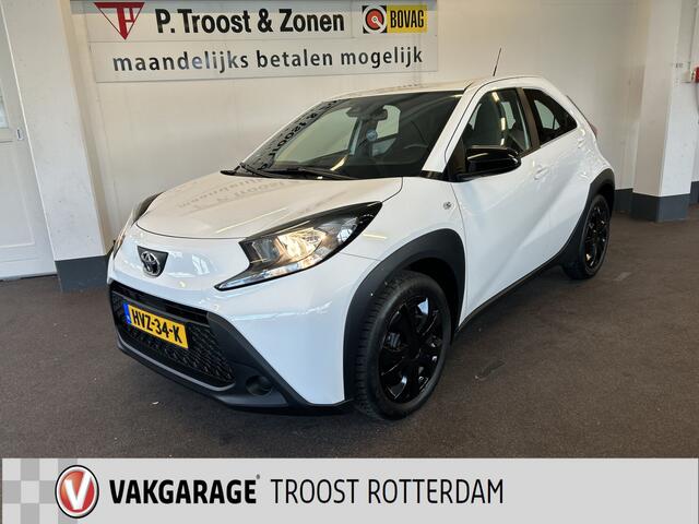 Toyota AYGO X 1.0 VVT-i MT Play | Achteruitrijcamera | Cruise control | Lane assist | Climate control | Apple carplay | Stoelverwarming