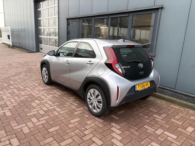 Toyota AYGO X 1.0 VVT-i MT Play 5-drs. CAMERA/CARPLAY/DAB/ADAPT.CRUISE